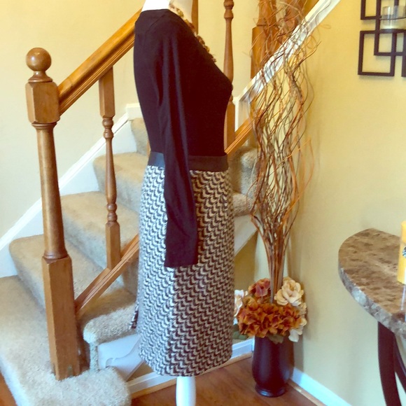 Tweed Skirt with Faux Leather Waistband - Picture 4 of 8